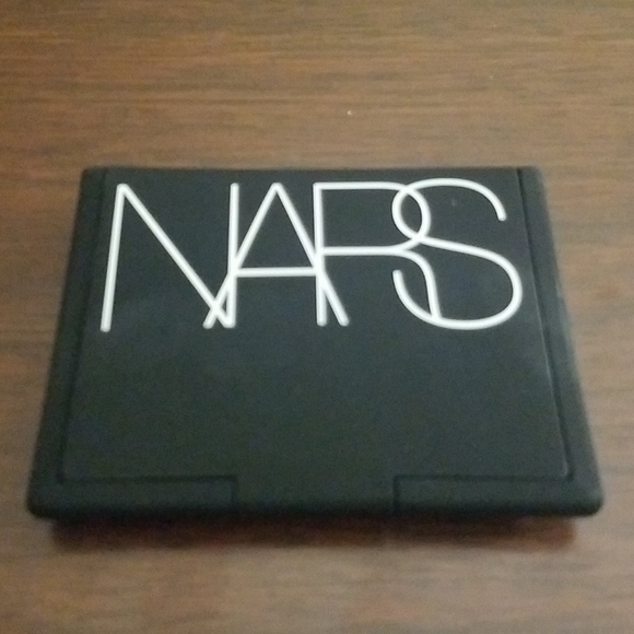 Nars powder bronzer laguna shade - Picture 3 of 5